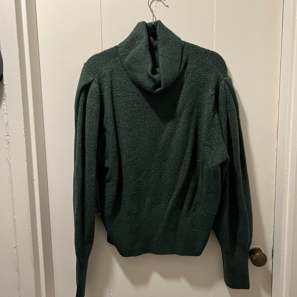 Green sparkly turtleneck sweater. Size XL. New with tags.
